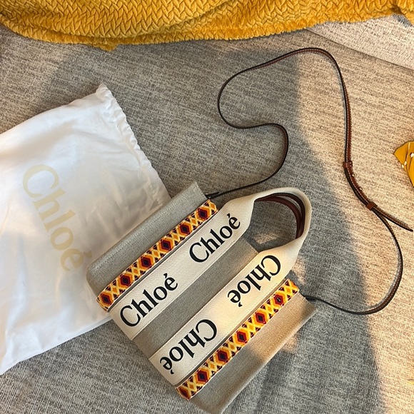 Chloe Small Woody Tote Bag - Picture 1 of 9
